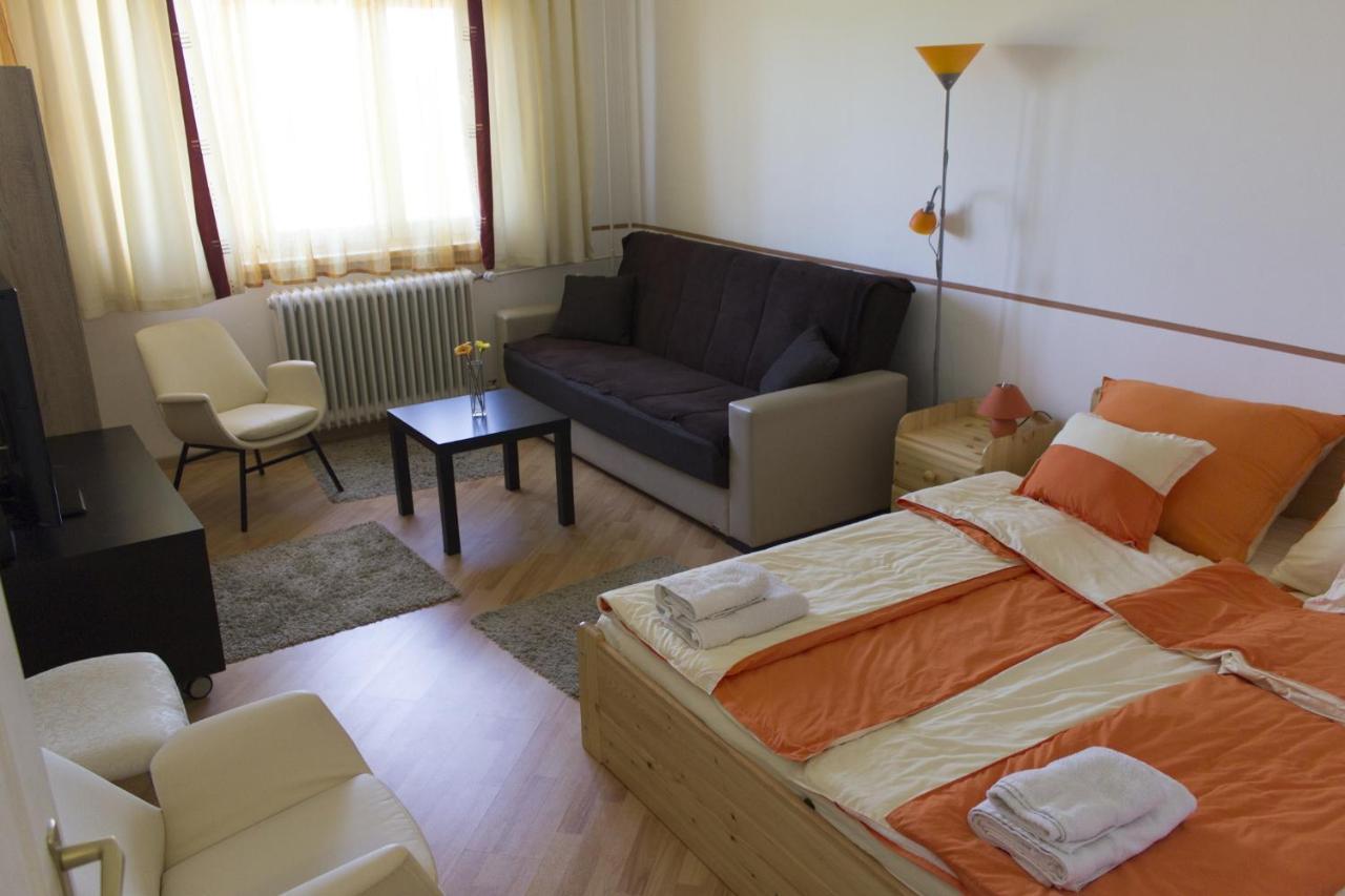Apartman "A" แซแก็ด ภายนอก รูปภาพ